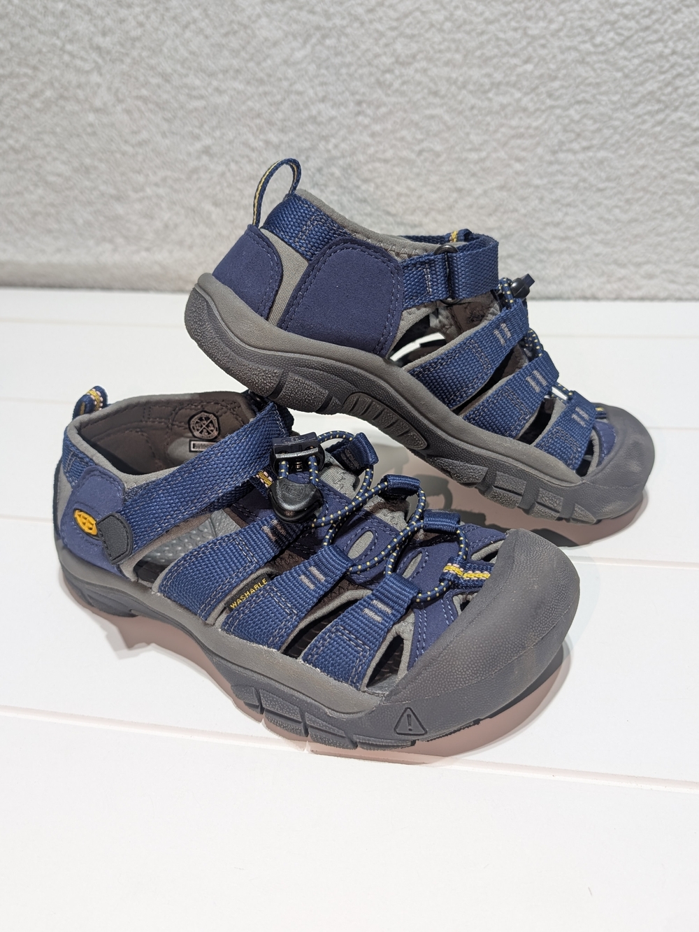 Keen Newport H2 Kids Navy and Gray Closed-Toe Water Sandals Little Boys Size 1